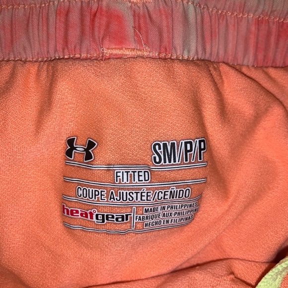 UNDER ARMOUR SHORTS - Picture 3 of 3